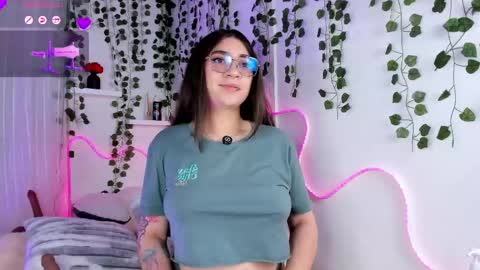 Snapshot of samii_evanns chatting on May 1, 6:34 pm Samii Evans online show from May 1, 6:34 pm