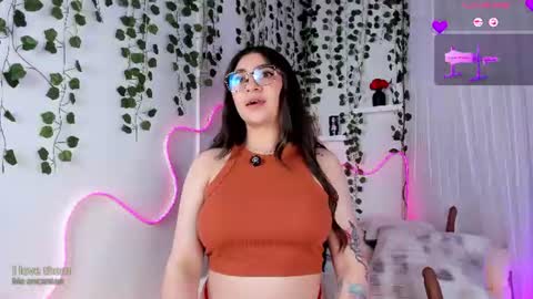 samii evans  online show from June 28, 5:13 am