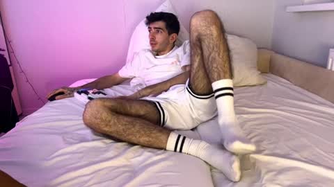 Sam online show from April 3, 4:27 pm