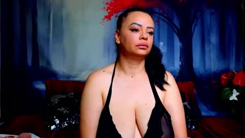     online show from April 26, 8:39 pm