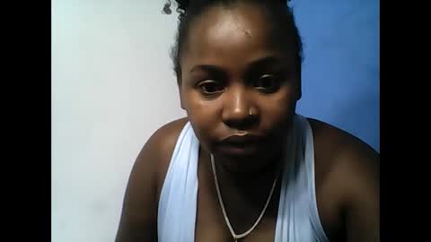 Snapshot of samirah_69 chatting on May 10, 12:05 am samirah_69 online show from May 10, 12:05 am