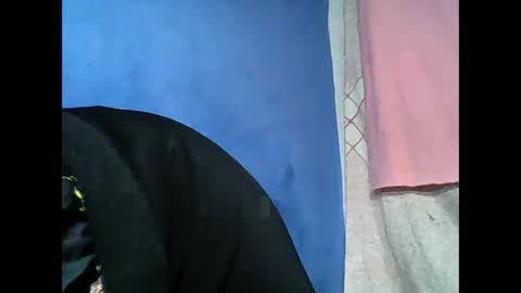 Snapshot of samirah_69 chatting on May 16, 2:19 am samirah_69 online show from May 16, 2:19 am