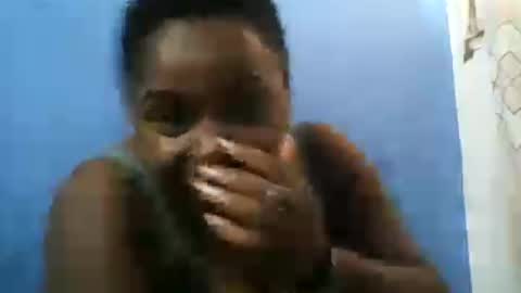 Snapshot of samirah_69 chatting on June 14, 8:49 am samirah_69 online show from June 14, 8:49 am