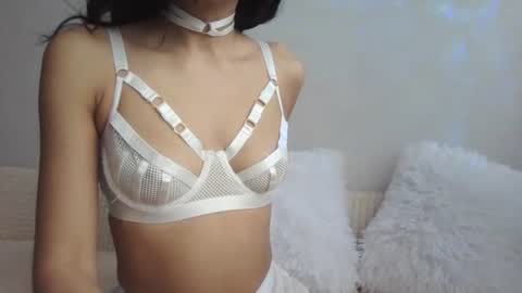 Snapshot of samiraqfresh chatting on February 15, 11:50 am SamiraQFresh online show from February 15, 11:50 am