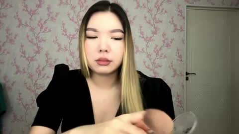 Elina online show from March 19, 9:57 am