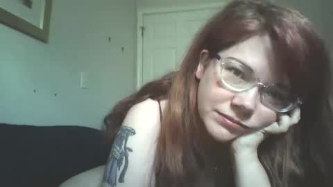Snapshot of sammy_lyn chatting on May 27, 6:05 pm Sam online show from May 27, 6:05 pm
