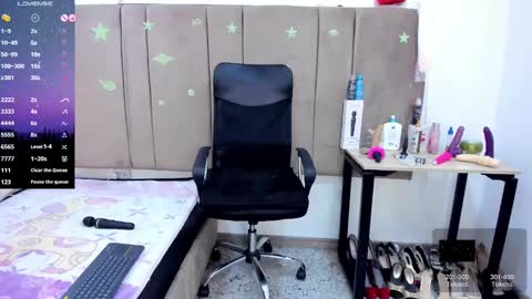 Snapshot of sammy_mature_ chatting on December 29, 12:23 pm Sammy online show from December 29, 12:23 pm