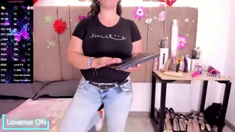 Snapshot of sammy_mature_ chatting on September 11, 10:32 pm Sammy online show from September 11, 10:32 pm