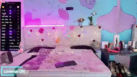 Snapshot of sammy_mature_ chatting on June 11, 12:32 am Sammy online show from June 11, 12:32 am