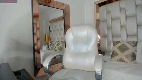 Snapshot of sammy_rios chatting on November 14, 4:38 pm Sammy online show from November 14, 4:38 pm