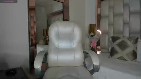 Snapshot of sammy_rios chatting on November 15, 5:31 pm Sammy online show from November 15, 5:31 pm