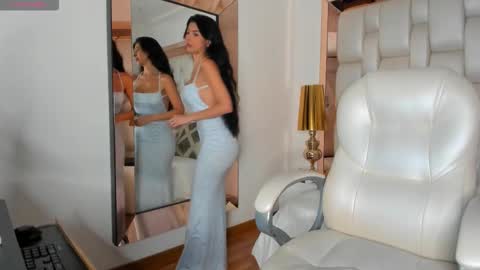 Snapshot of sammy_rios chatting on November 20, 6:29 pm Sammy online show from November 20, 6:29 pm