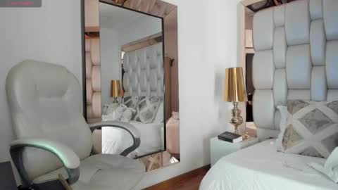 Snapshot of sammy_rios chatting on November 28, 3:04 pm Sammy online show from November 28, 3:04 pm