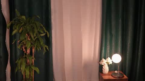Snapshot of sammylaszlow chatting on July 19, 2:59 am Sammy online show from July 19, 2:59 am