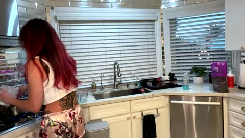 SammyandViolet online show from September 9, 2:11 am