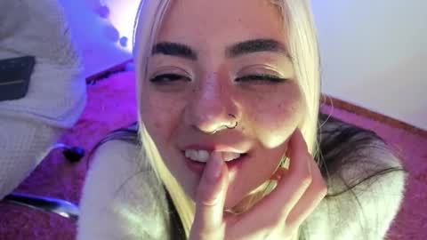   online show from December 22, 11:00 am