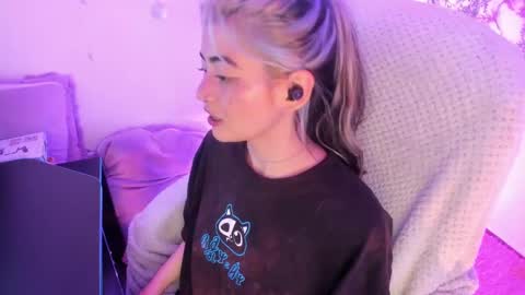   online show from March 10, 6:49 am