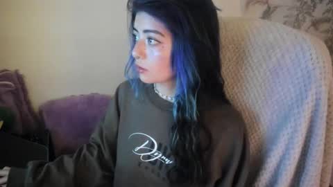   online show from December 14, 10:03 pm