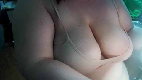 Snapshot of sammytimelove chatting on May 15, 1:12 am Sammy Time online show from May 15, 1:12 am