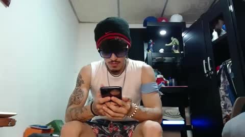 Snapshot of sammytop22 chatting on October 2, 2:18 am sammy model independiente online show from October 2, 2:18 am