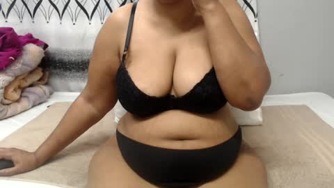 Snapshot of sammyxxx393 chatting on July 11, 7:44 am sammyxxx393 online show from July 11, 7:44 am