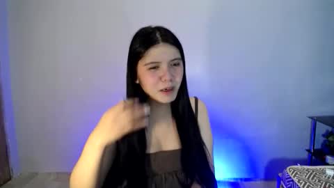 Snapshot of sampaguita_pinayxx chatting on November 11, 9:53 am SOFIA online show from November 11, 9:53 am