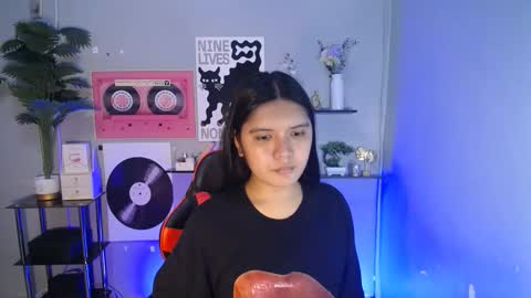 Snapshot of sampaguita_pinayxx chatting on April 9, 10:53 am SOFIA online show from April 9, 10:53 am
