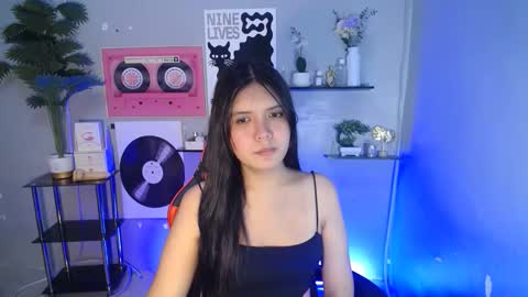 Snapshot of sampaguita_pinayxx chatting on April 10, 11:59 am SOFIA online show from April 10, 11:59 am