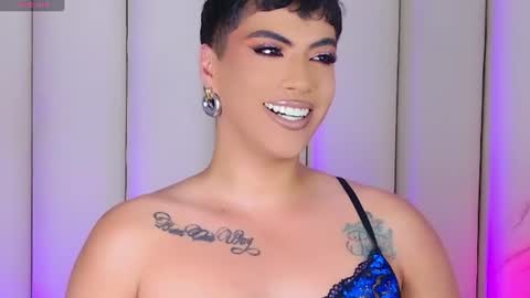 Snapshot of samphillipss chatting on July 28, 1:34 am Sammuel online show from July 28, 1:34 am