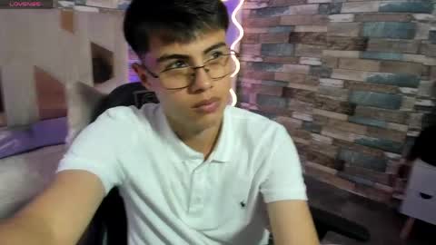 samu_tay online show from June 5, 4:52 am