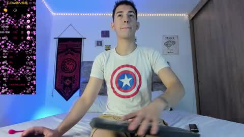 Snapshot of samuel_larssen chatting on December 4, 2:04 pm Christian Samuel online show from December 4, 2:04 pm