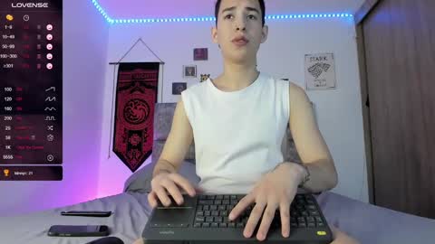 Snapshot of samuel_larssen chatting on January 21, 3:10 pm Christian Samuel online show from January 21, 3:10 pm