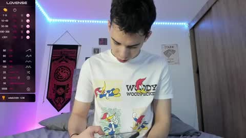 Snapshot of samuel_larssen chatting on January 24, 6:25 pm Christian Samuel online show from January 24, 6:25 pm