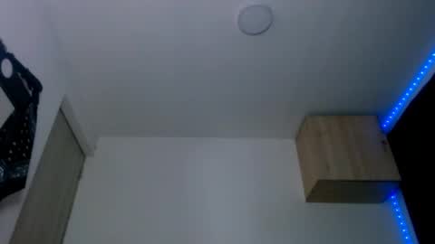   online show from March 3, 8:49 am