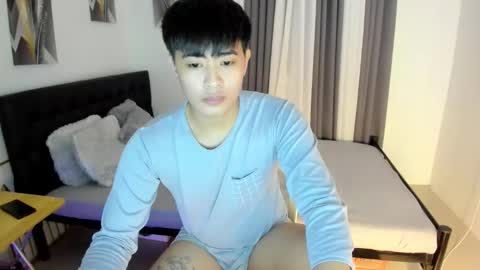 Sam online show from November 21, 8:40 pm