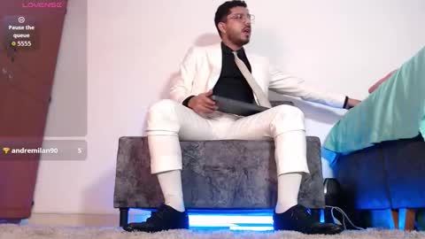 Snapshot of samuelcoopper chatting on September 10, 5:24 pm  Samuel Coopper  online show from September 10, 5:24 pm