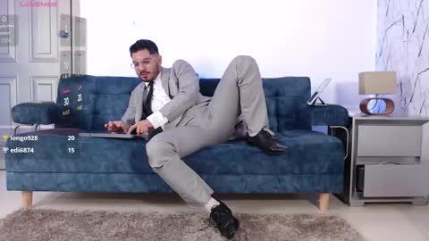 Snapshot of samuelcoopper chatting on October 13, 2:50 pm  Samuel Coopper  online show from October 13, 2:50 pm