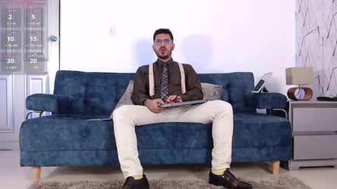 Snapshot of samuelcoopper chatting on October 21, 12:39 pm  Samuel Coopper  online show from October 21, 12:39 pm