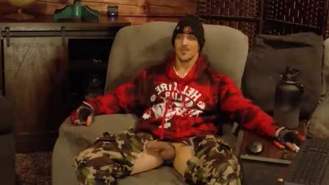 Snapshot of samueldixky chatting on December 2, 2:17 am samueldixky online show from December 2, 2:17 am