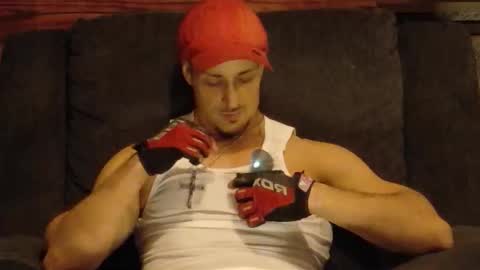 Snapshot of samueldixky chatting on December 16, 10:59 pm samueldixky online show from December 16, 10:59 pm