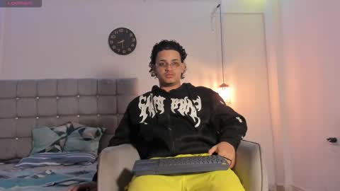 samxx_muscle online show from December 5, 1:31 pm