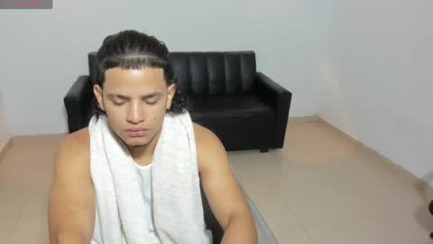 samxx_muscle online show from June 3, 1:36 pm
