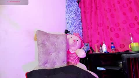Snapshot of samy_ice chatting on June 10, 1:39 am samy_ice online show from June 10, 1:39 am