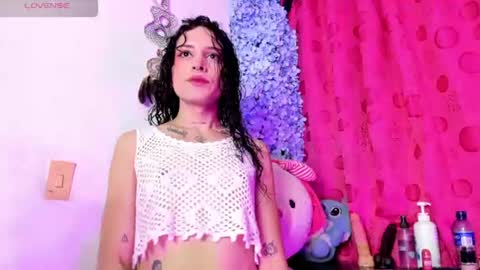 Snapshot of samy_ice chatting on June 13, 11:24 pm samy_ice online show from June 13, 11:24 pm
