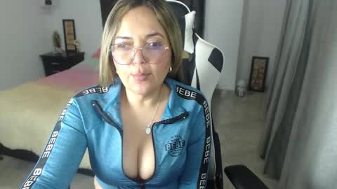 Snapshot of samy_vsn chatting on February 2, 4:48 am samy_vsn online show from February 2, 4:48 am