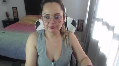 Snapshot of samy_vsn chatting on February 9, 10:00 pm samy_vsn online show from February 9, 10:00 pm