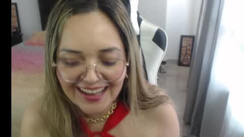 Snapshot of samy_vsn chatting on February 15, 6:01 pm samy_vsn online show from February 15, 6:01 pm