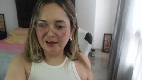 Snapshot of samy_vsn chatting on February 16, 7:49 pm samy_vsn online show from February 16, 7:49 pm