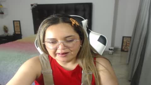 Snapshot of samy_vsn chatting on February 20, 1:46 am samy_vsn online show from February 20, 1:46 am