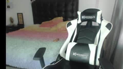 Snapshot of samy_vsn chatting on February 20, 10:59 pm samy_vsn online show from February 20, 10:59 pm